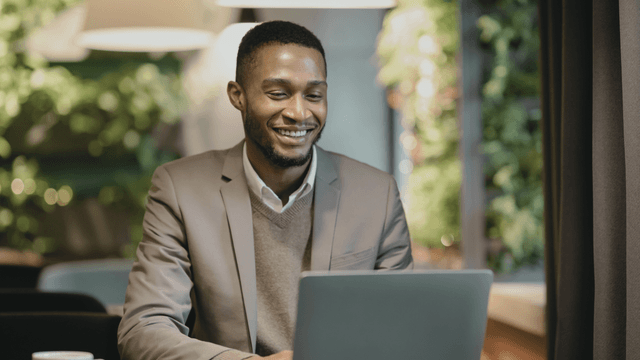 Homme de 40 ans consultant un médecin pour troubles de l'érection - Consultation médicale confidentielle Homme de 40 ans consultant un médecin pour troubles de l'érection - Consultation médicale confidentielle